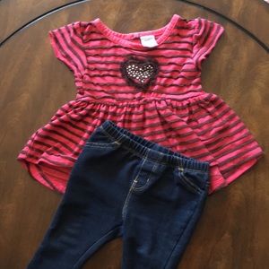 Baby girl outfit 6-12 months